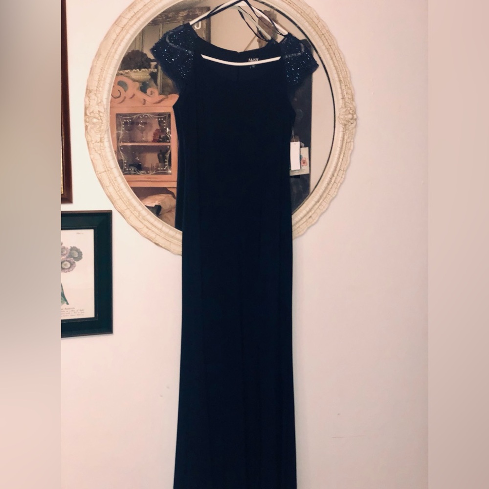 👰♀️FORMAL DRESS👰♀️ - Picture 2 of 9
